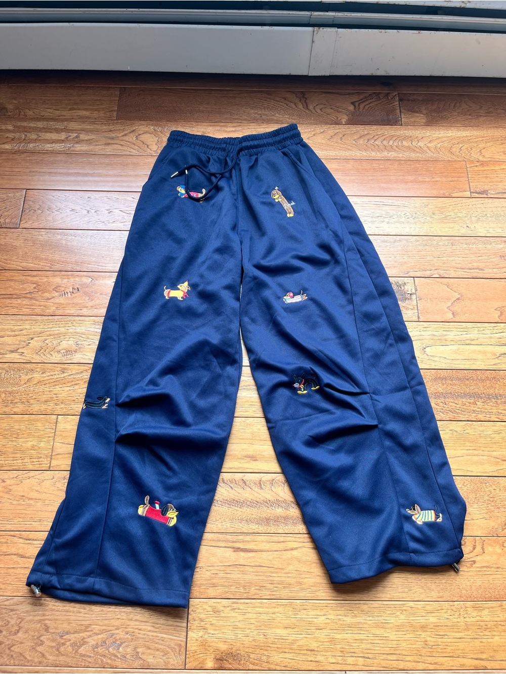 Amalfi Embroidered Puppy Barrel Pants Navy Size Small